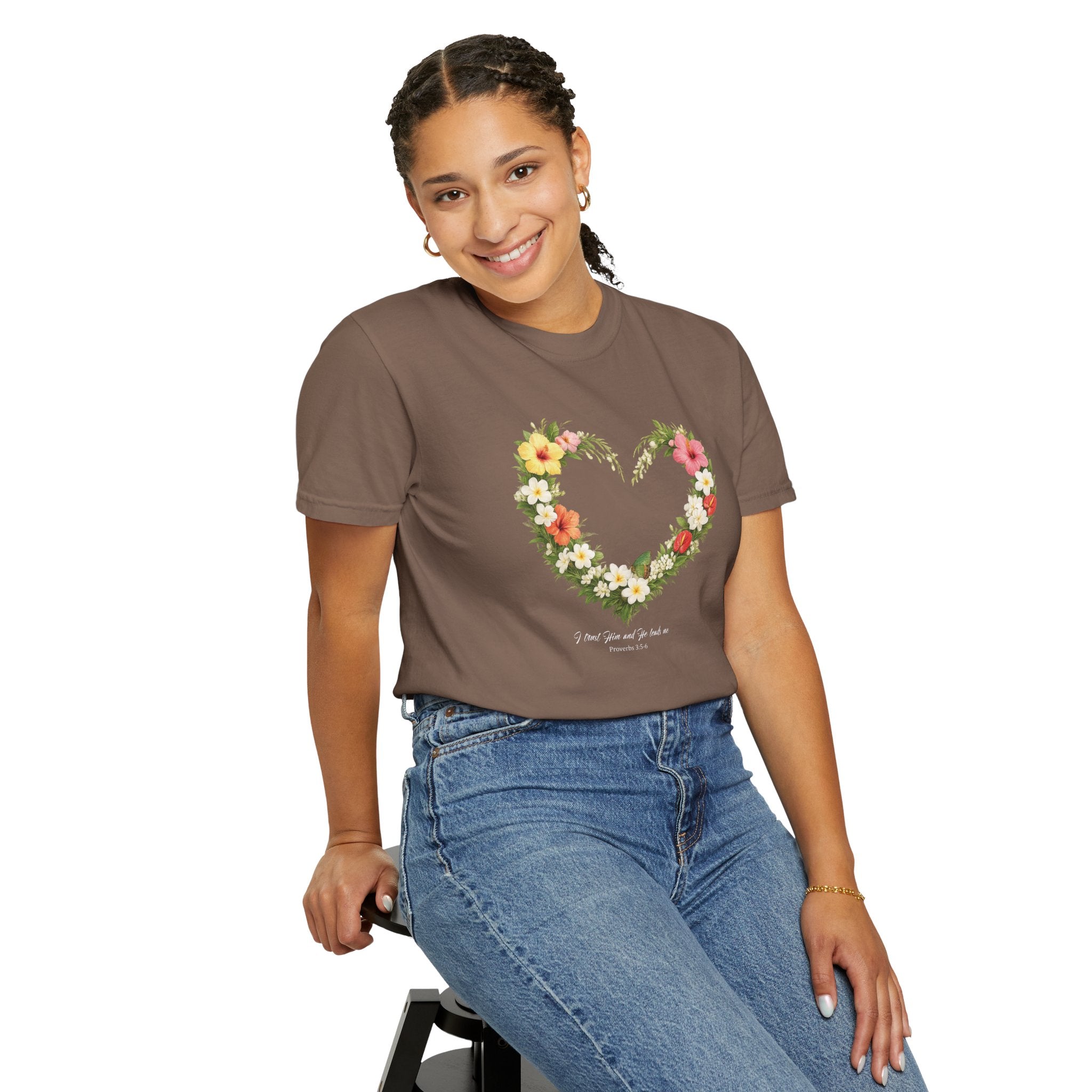 I Trust Him Floral Heart Christian Shirt, 2 Timothy 1:7 T-Shirt, Faith Based Gift for Women, Wildflower Heart Tee, Redeemed Faith Apparel