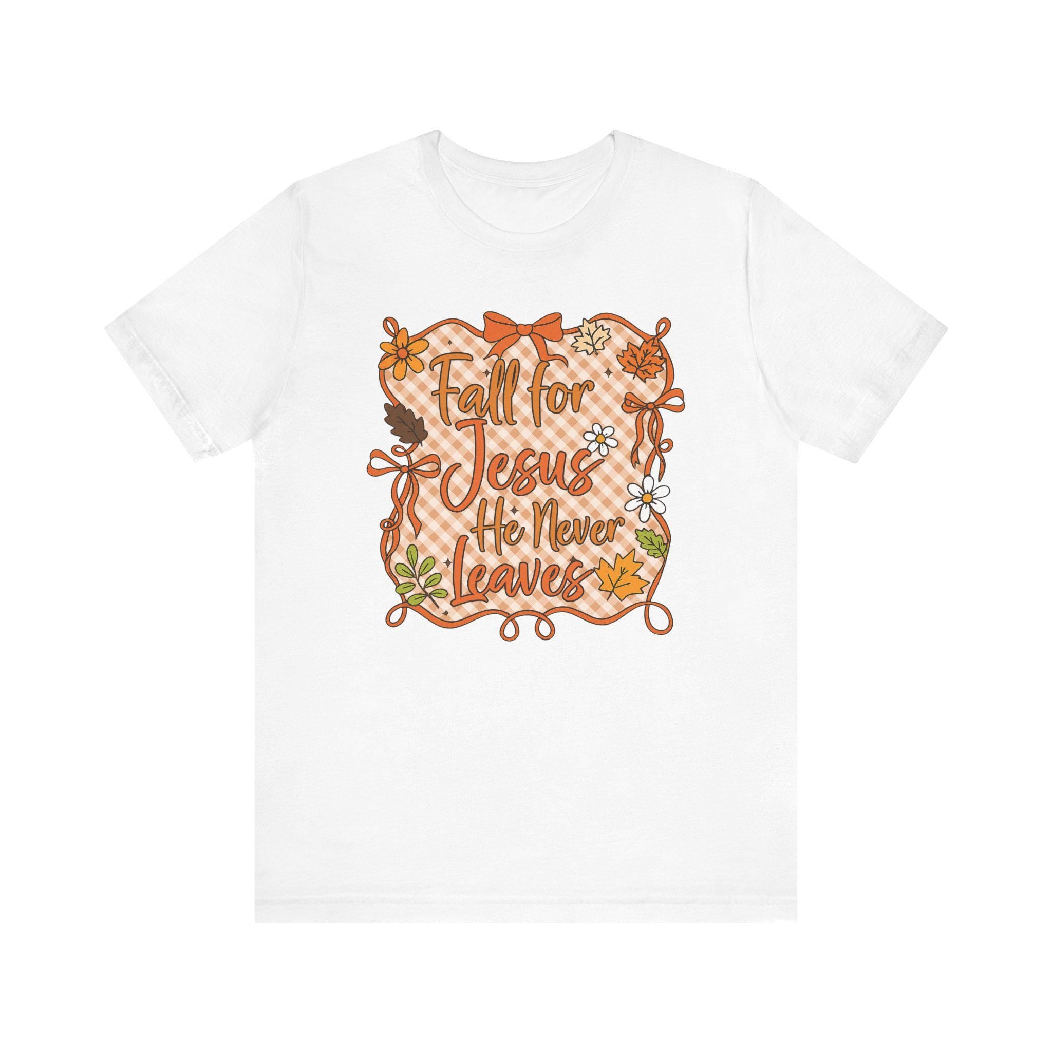 Fall for Jesus - He Never Leaves Christian T-Shirt | Matthew 28:20 Fall Quilt Series Tee, Cozy Faith Autumn Shirt for Women, Cozy Autumn Top